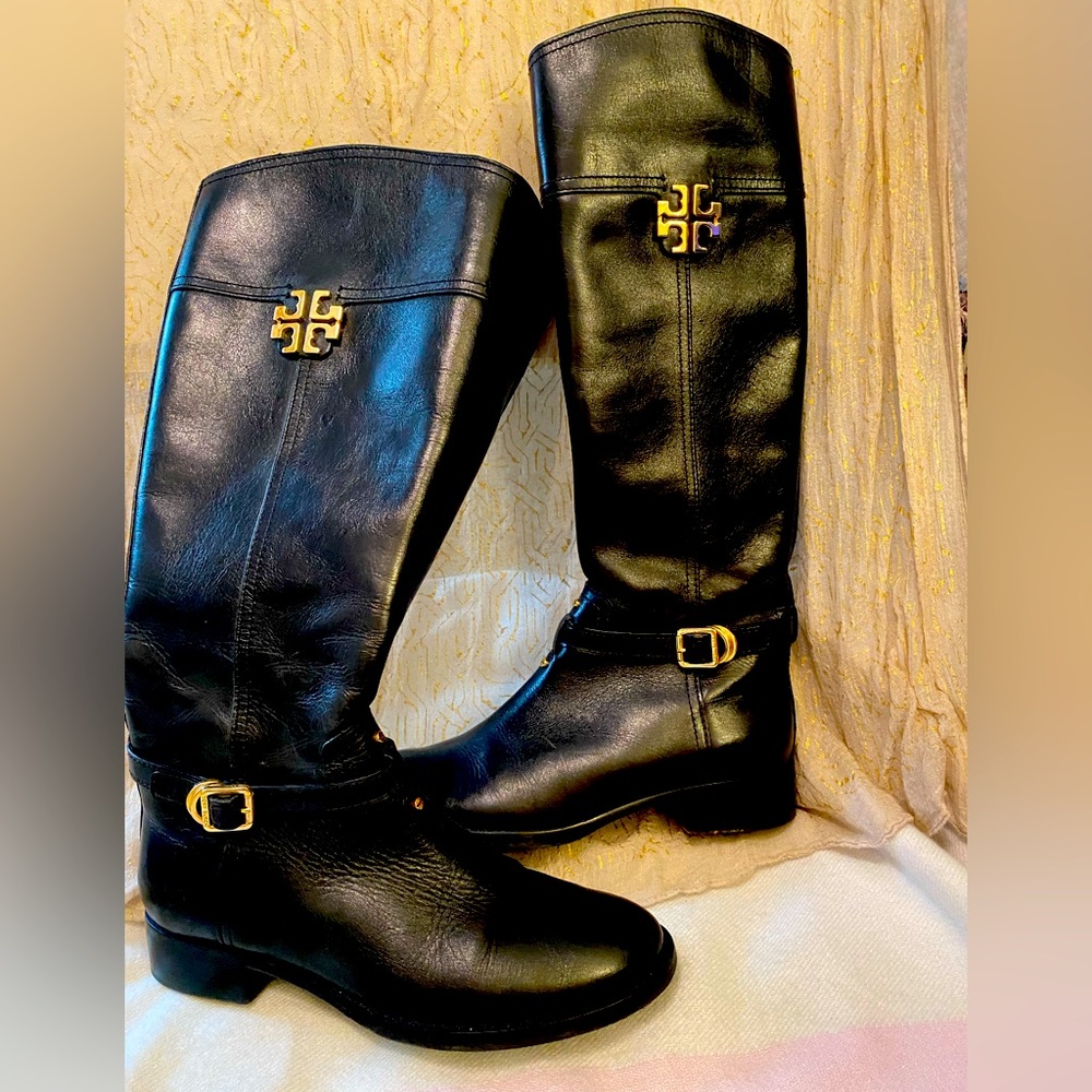 TORY BURCH Everly Logo Leather Riding Boots